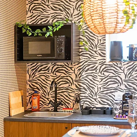 Jungle Cocoon , Sauna Pv , Centre , 4 Personnes Appartement *